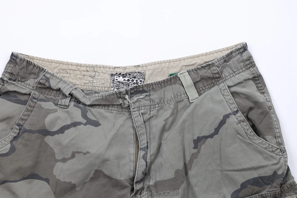 Винтажные мужские камуфляжные шорты-карго Billabong для серфинга 38 с выцветшим надписью как есть - Изображение 2 из 4