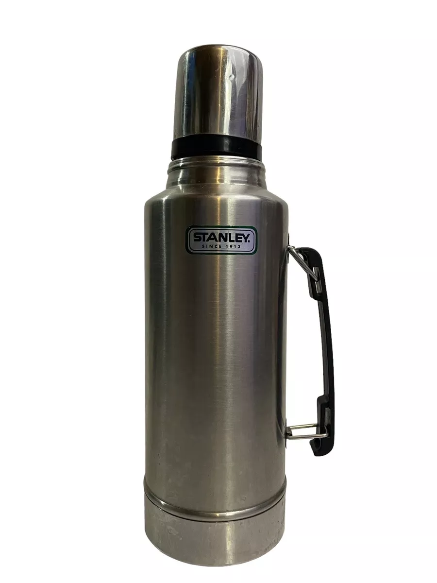 Stanley Double XL 2 qt Vacuum Bottle Thermos with handle