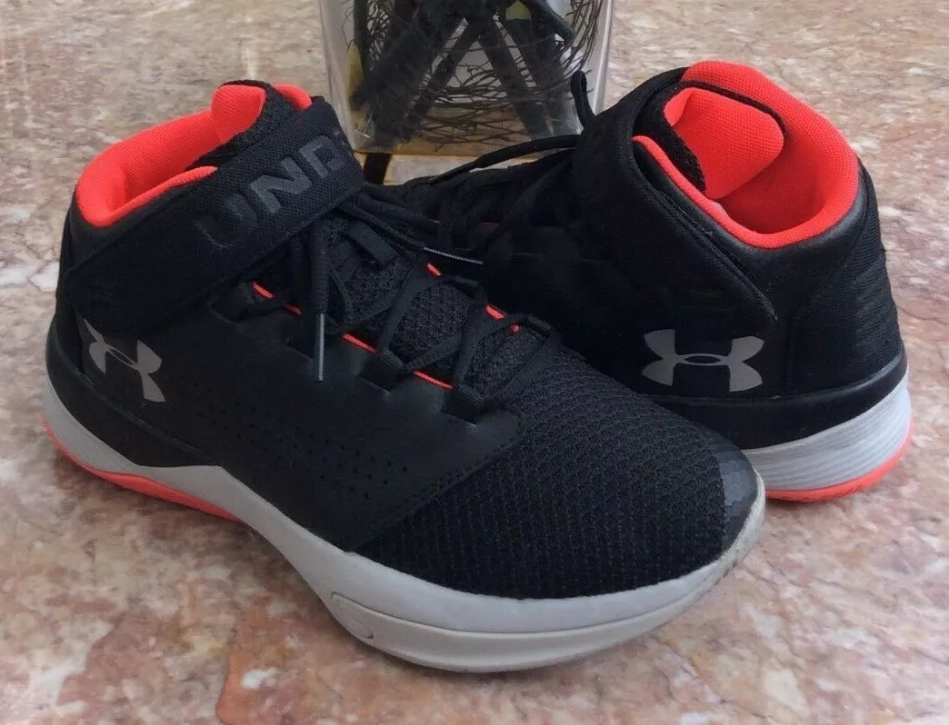 Under armour get b zee basketball shoes mens deals