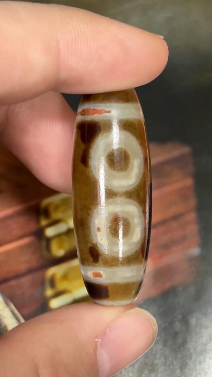 Pure Tibetan Buddhism Agate 5 Eyes Totem Dzi Bead Amulet