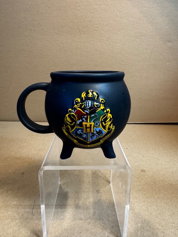 New Harry Potter Hogwarts Black Cauldron Mug 23 oz Spells witches Warlocks