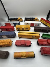 Vintage HO Scale Life Like Train Pieces Accessories 32 Not Tested As Is Read