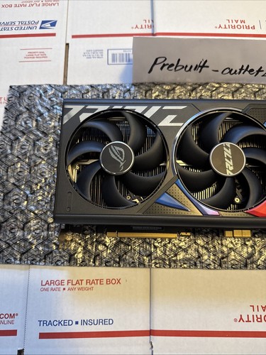 ASUS ROG Strix GeForce RTX™ 4090 BTF OC Edition Gaming Graphics Card (24GB VRAM) - Afbeelding 4 van 18