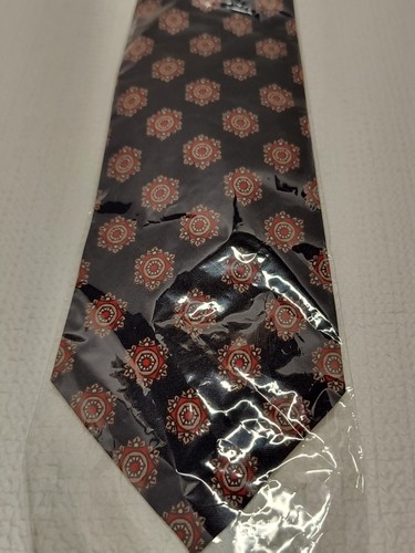 NEW Lanvin Paris Necktie Still In Package 100% Silk - 第 1/3 張圖片