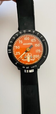 Vintage AQUARIUS AQUA LUNG DIVERS Scuba GUAGE Orange Black Aqua Lung