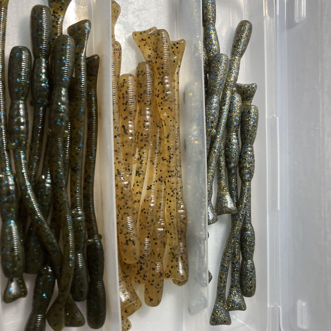 Fishing Lure Megabass Ichijiku 3 Colors With Case Shown In The Photo