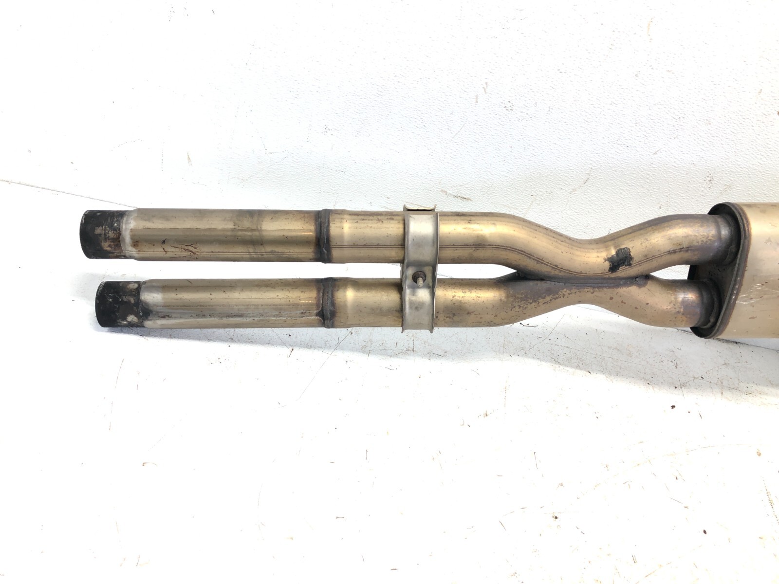 2014-2020 MASERATI QUATTROPORTE AWD 3.OL EXHAUST MID PIPE X-PIPE RESONATOR OEM