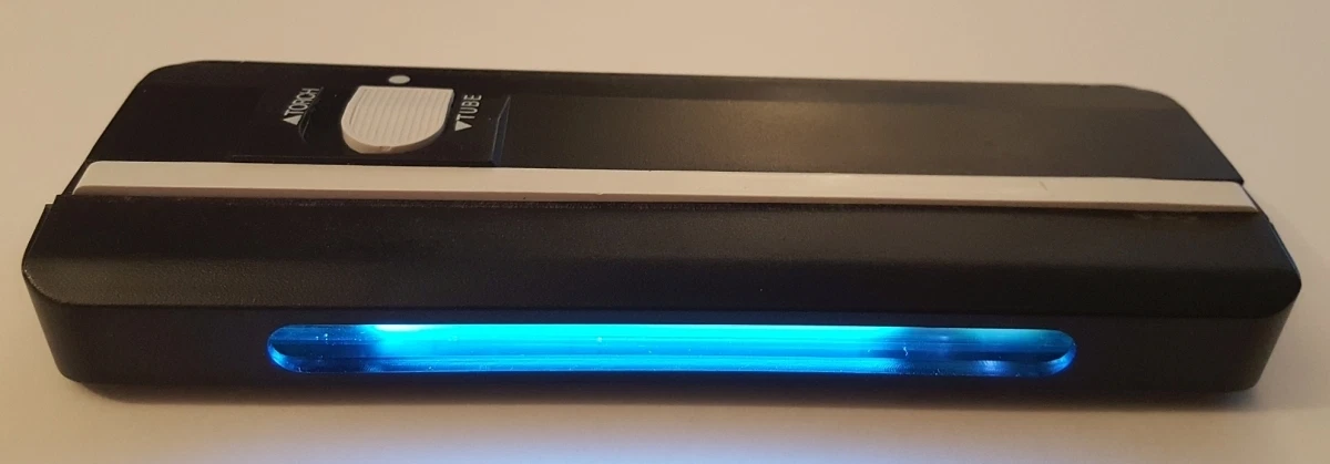 Short wave black light deals
