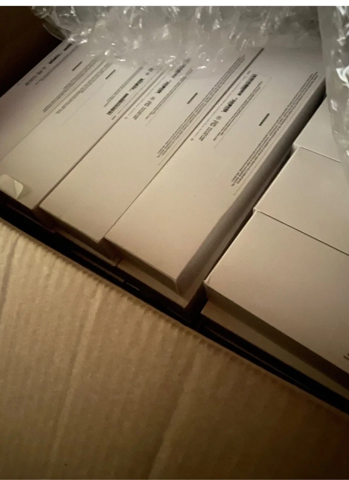 Ship Now!!! Apple Watch Series 3 GPS 38mm Silver White iwatch Open Box B - Image 2 of 2