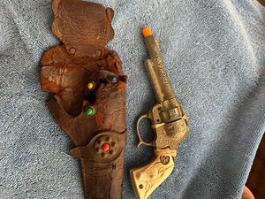 Vintage 1950's Texan Cap Gun and Holster Toy- good for parts