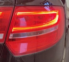 Audi A3 8P Sportback Facelift Rückleuchte Heckleuchte Rechts Außen 8P4945096E