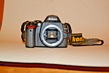 Nikon D40 DSLR Camera Body 6.1MP-BLACK