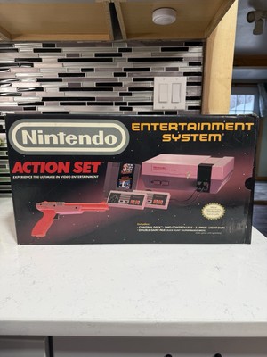 Nintendo NES Action Set CIB Complete In Box Mario Duck Hunt Zapper Tested OEM