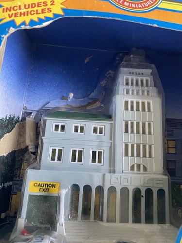 Micro Machines Galoob City Scenes Police Station w/ Cars 1989 - OPENED BOX SEE - Picture 7 of 12