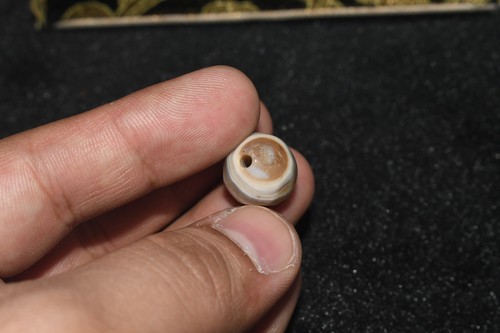 Perlina rotonda antica in pietra agata a fascia in perfette condizioni oltre 2000 anni - Foto 3 di 5