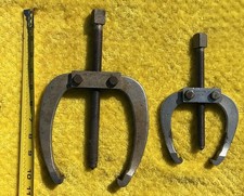 Craftsman Vintage USA 4690 & 4691  Two Jaw Gear And Bearing Pullers