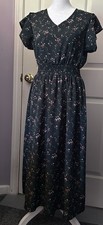 SHEIN Green Floral Dress With Short Flutter Sleeves Size Small