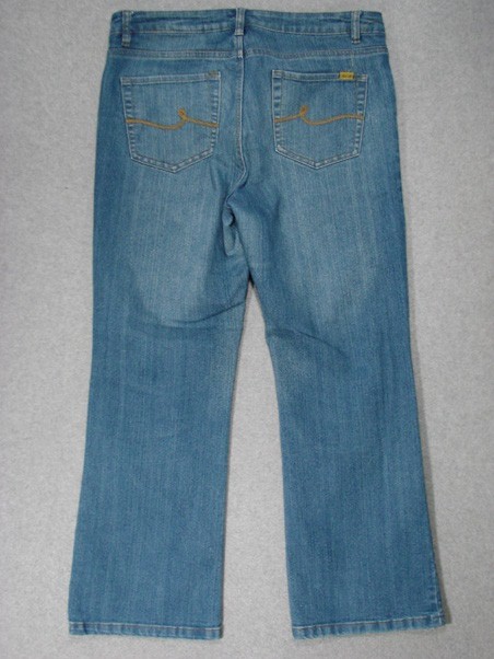 SE09449 **BILL BLASS** TRIANGULAR STRETCH BOOT CU… - image 2