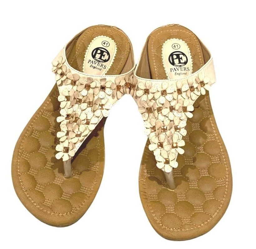 Pavers fitflops hotsell