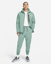 Nike Sportswear Tech Fleece Mens Size S Tapered Joggers Mica Green DR9162 361