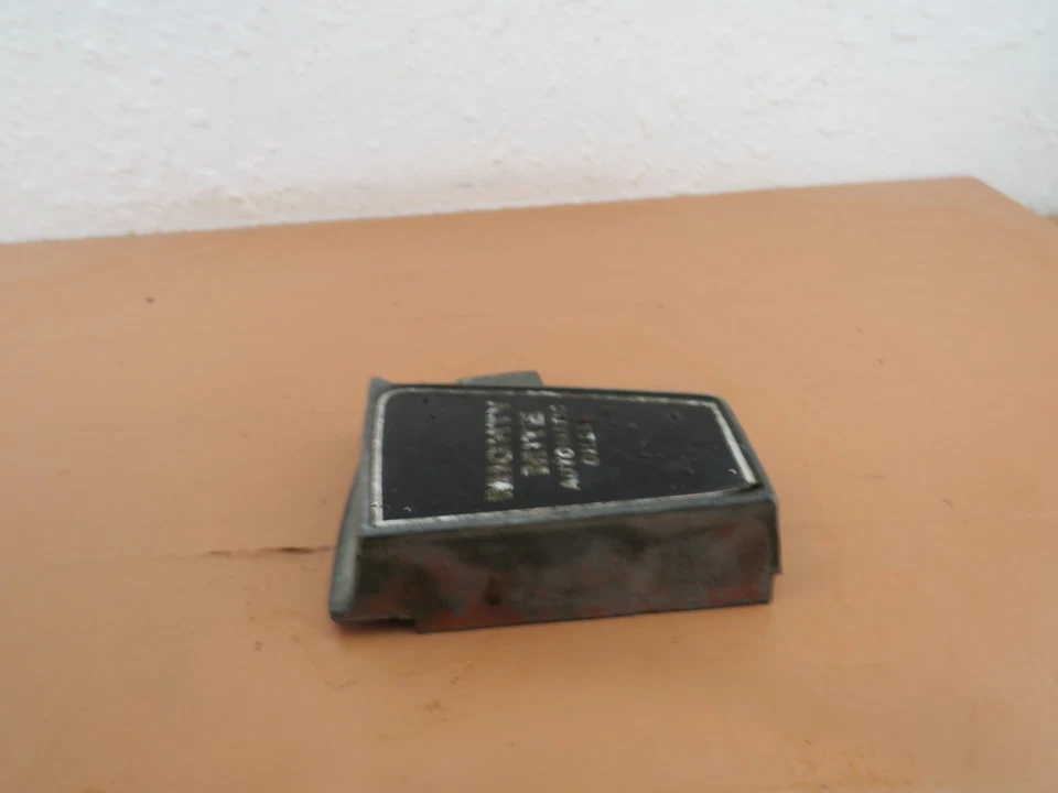 Remington Mighty Mite Chainsaw OEM Clutch Cover - Image 2 of 4