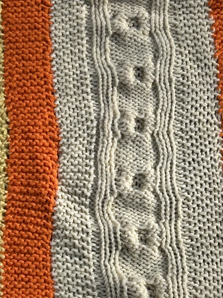 Manta afgana vintage hecha a mano ganchillo naranja amarillo 51" X 80" Foto 3 de 4