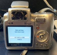 Kodak EasyShare Z650 Digital Camera 6.1MP 10X Works COSMETIC Issues Parts AS IS