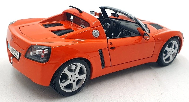 Maisto escala 1/18 diecast DC23224A - Opel Speedster - naranja Foto 2 de 4