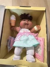 Cabbage Patch Kids 25th Anniversary Doll  Brown Hair with Accessories