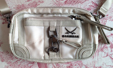 Sansisbar Bag - kleine Tasche zum Umhängen oder Gürtel