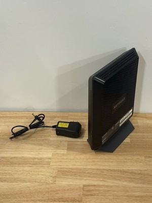 Netgear Nighthawk AC1900 WiFi Cable Modem Router Model C7000 v2 2.4/5 GHz 