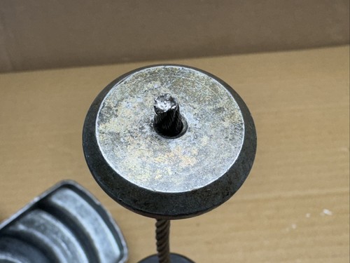 Chevrolet 1988-1998 neumático de repuesto cabrestante montaje polipasto portador OEM almacenado en interiores - Imagen 5 de 23
