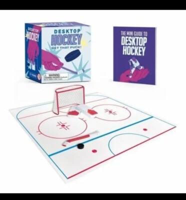 Desktop Hockey: Get that puck! by Dwight Evan Young (English) Paperback Book