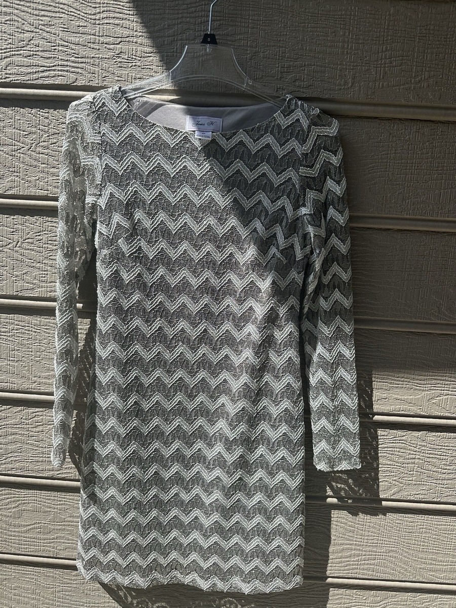 Jessica H Gray lace shift dress with Gray underlay Long Sleeves Size 4P