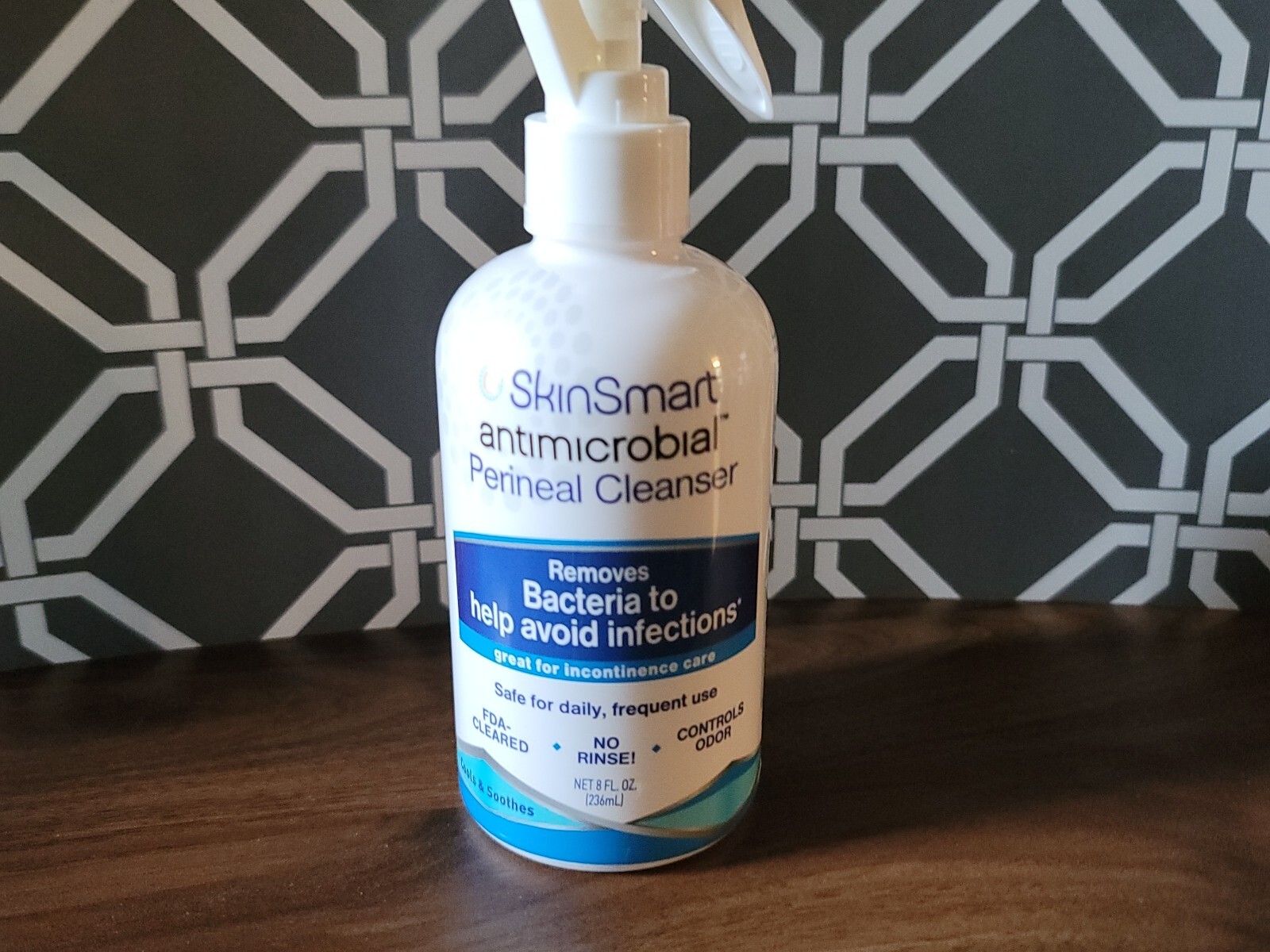 Skinsmart Antimicrobial Perineal Cleanser, Ideal for Incontinence Care