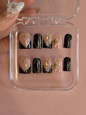 Press-On Nails: Acrylic Size M 