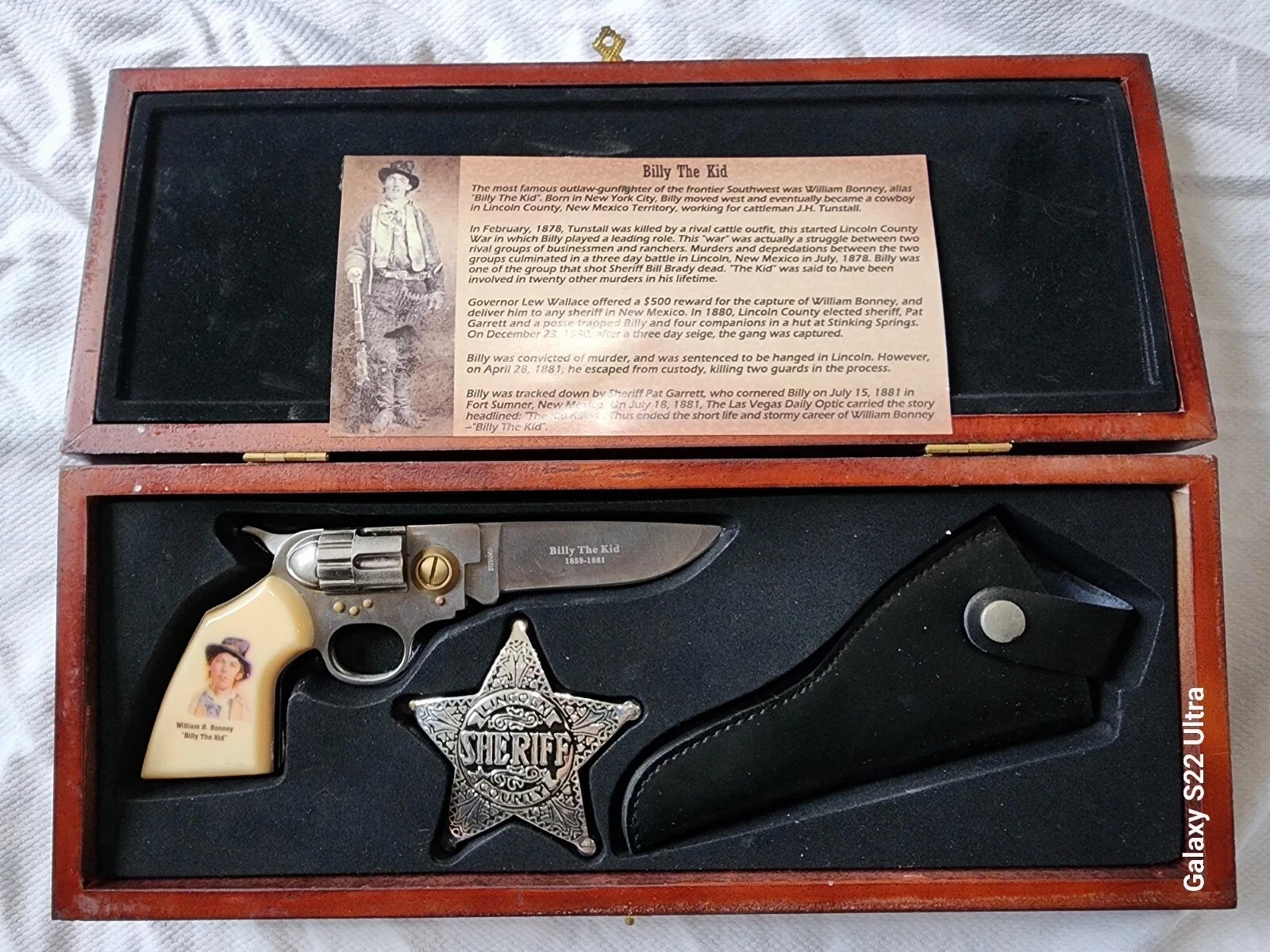 Billy The Kid Pistol Knife Plaque Bullet Hook Collectable Western Gun Knife