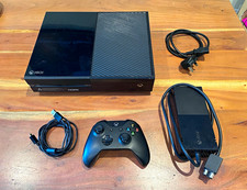 Microsoft Xbox One 1540 500GB Black PAL 1080p Wi-Fi w/ Controller & Cables