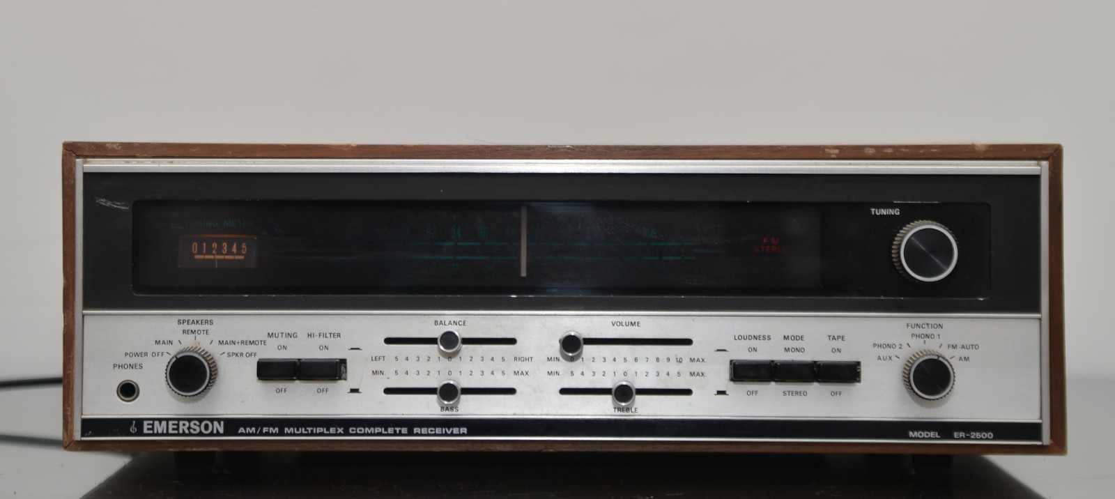 Sintoamplificatore HI-FI Emerson ER 2500 AM/FM Vintage Vintage Anni 70 AS-IS