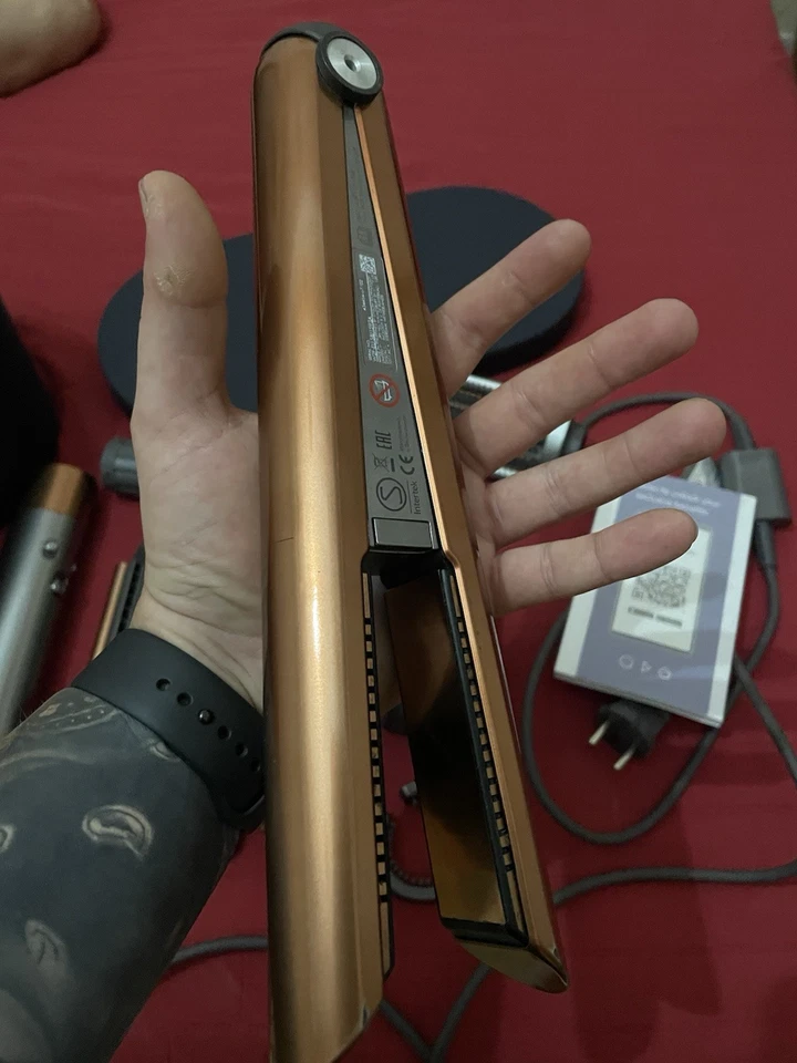 Dyson Corrale Piastra per Capelli - Nickel/Rame (413111-01) - Immagine 2 di 4