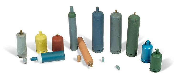 Vallejo SC209 - 1/35 Modern Gas Bottles, 12 Pieces