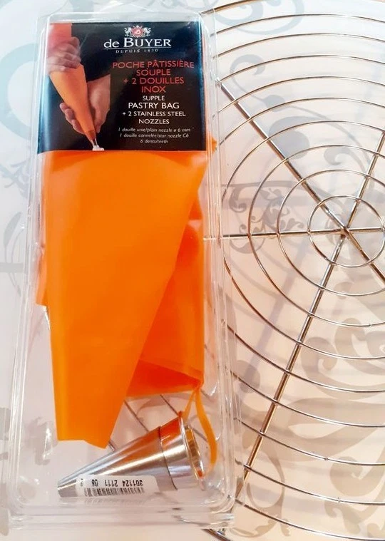 De Buyer Poche pâtissière polyuréthane + volette à patisserie inox (17) - Photo 2/4