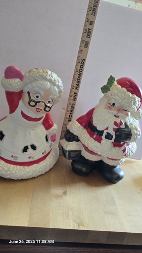 Mold Ceramic Santa And Mrs. Claus Figures - Picture 2 of 24