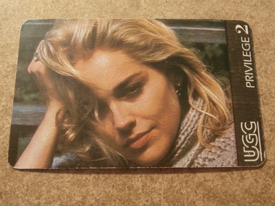 SHARON STONE ''BASIC INSTINCT'', VINTAGE 1993 CINEMA TICKET, COLLECTOR (JT29)