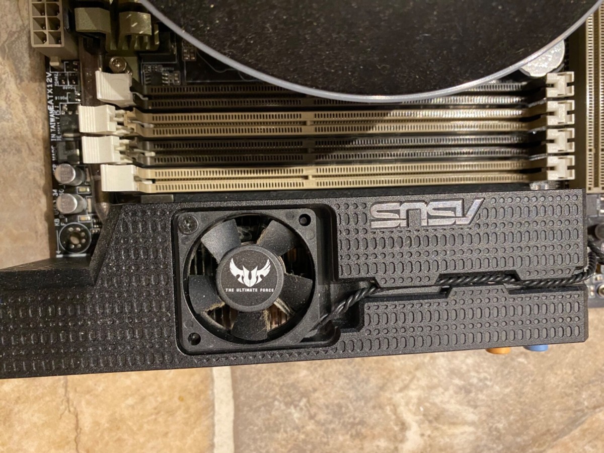 Motherboard -ASUS Sabertooth X79 TUF, CPU i7-3930K SR 0KY