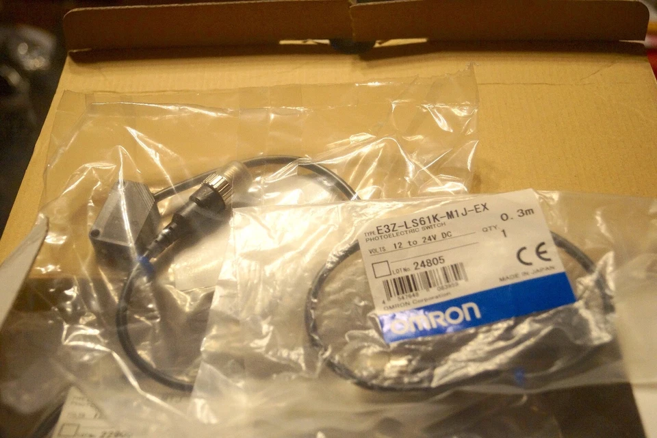1x new Omron  Photoelectric Switch, E3Z-LS61K-M1J-EX, 12 - 24V DC, (New)  22% - Image 2 of 2