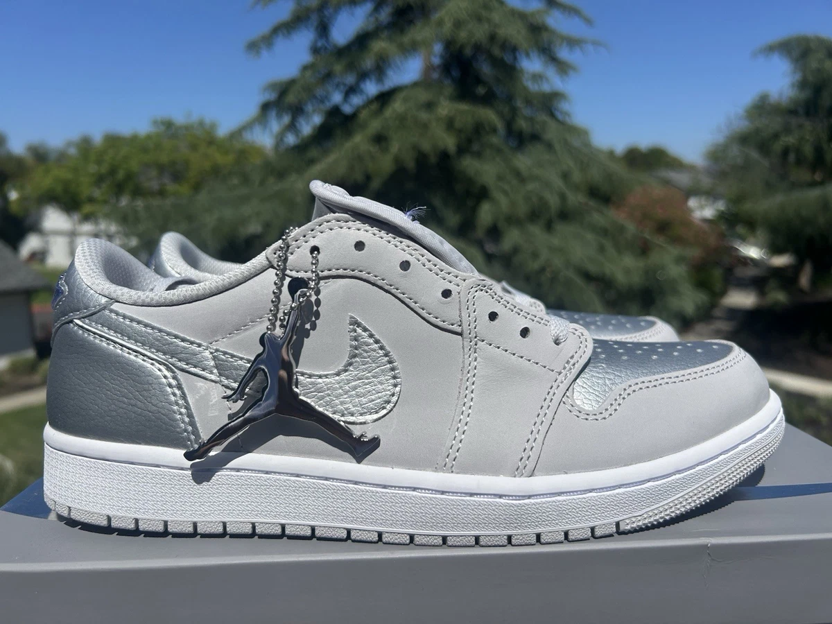 Jordan 1 Retro OG Low Metallic Silver | eBay