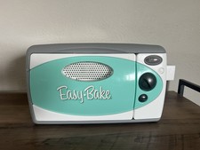 Hasbro Easy Bake Oven  Snack Center 2003 Model 35230 Pistachio