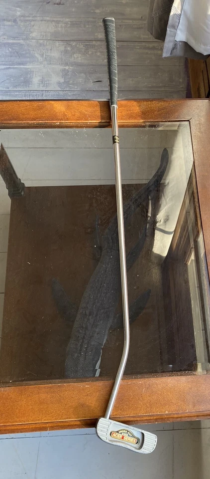 Right Handed 35” Acer Series Under Cut Sole Putter w/ Aluminum Shaft - Image 3 of 4