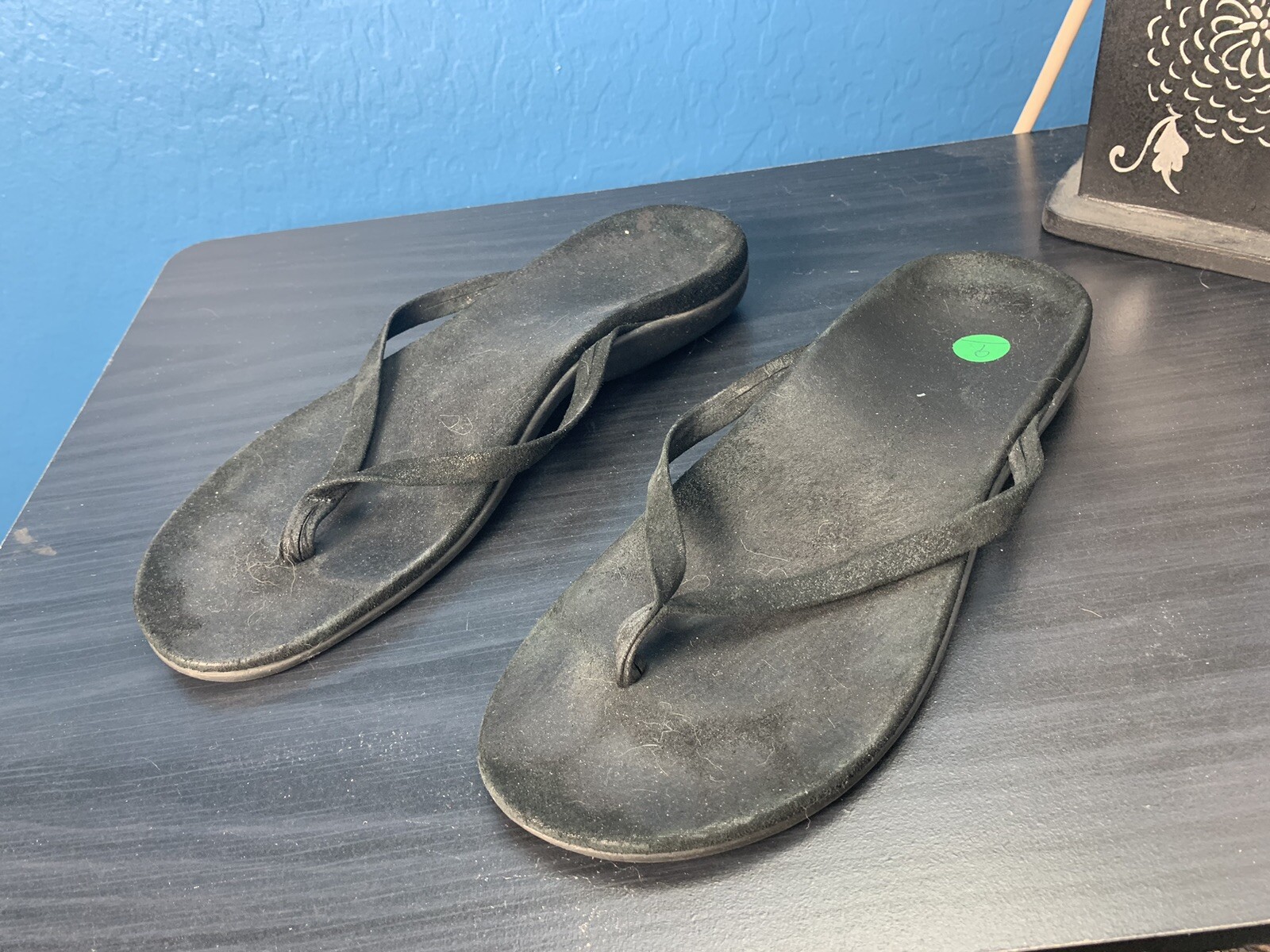 Vionic 9 Black thin strap Flip flop Toe Post Orth… - image 1